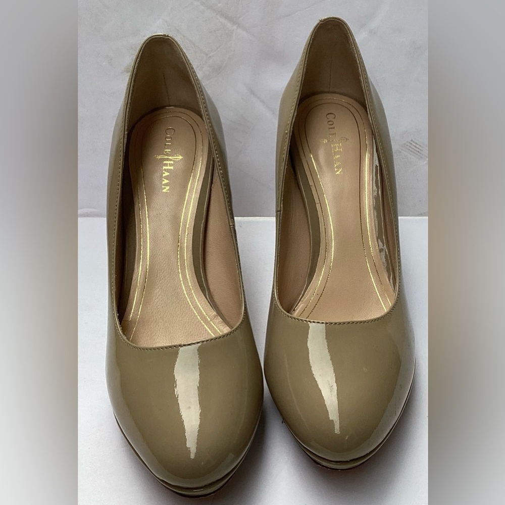 Cole Haan Air Chelsea Taupe Patent Leather Platform Pumps Heels Size 8B